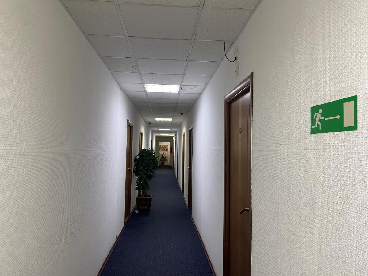 Green Hotel Atyraū Екстериор снимка
