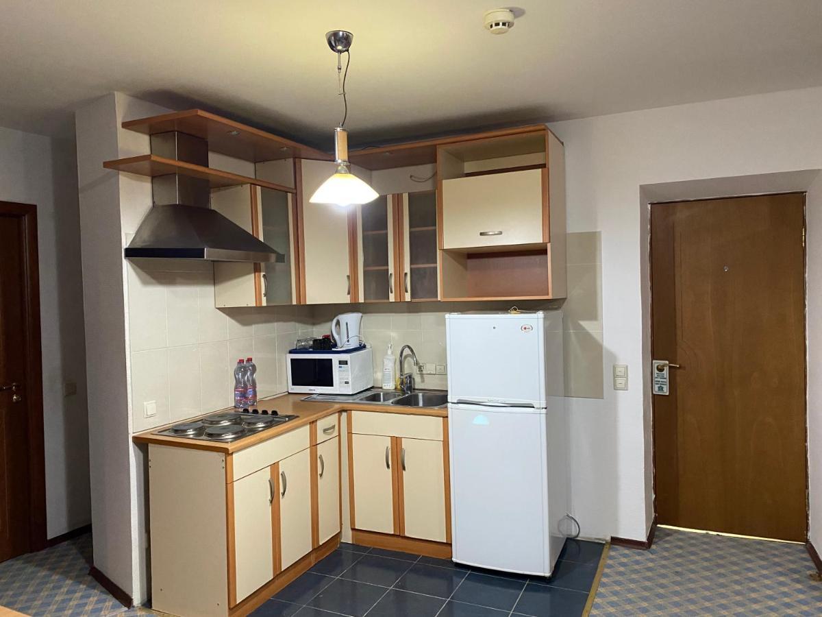 Green Hotel Atyraū Екстериор снимка