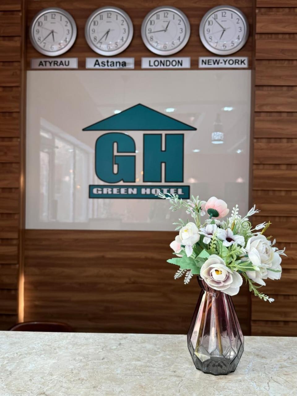 Green Hotel Atyraū Екстериор снимка