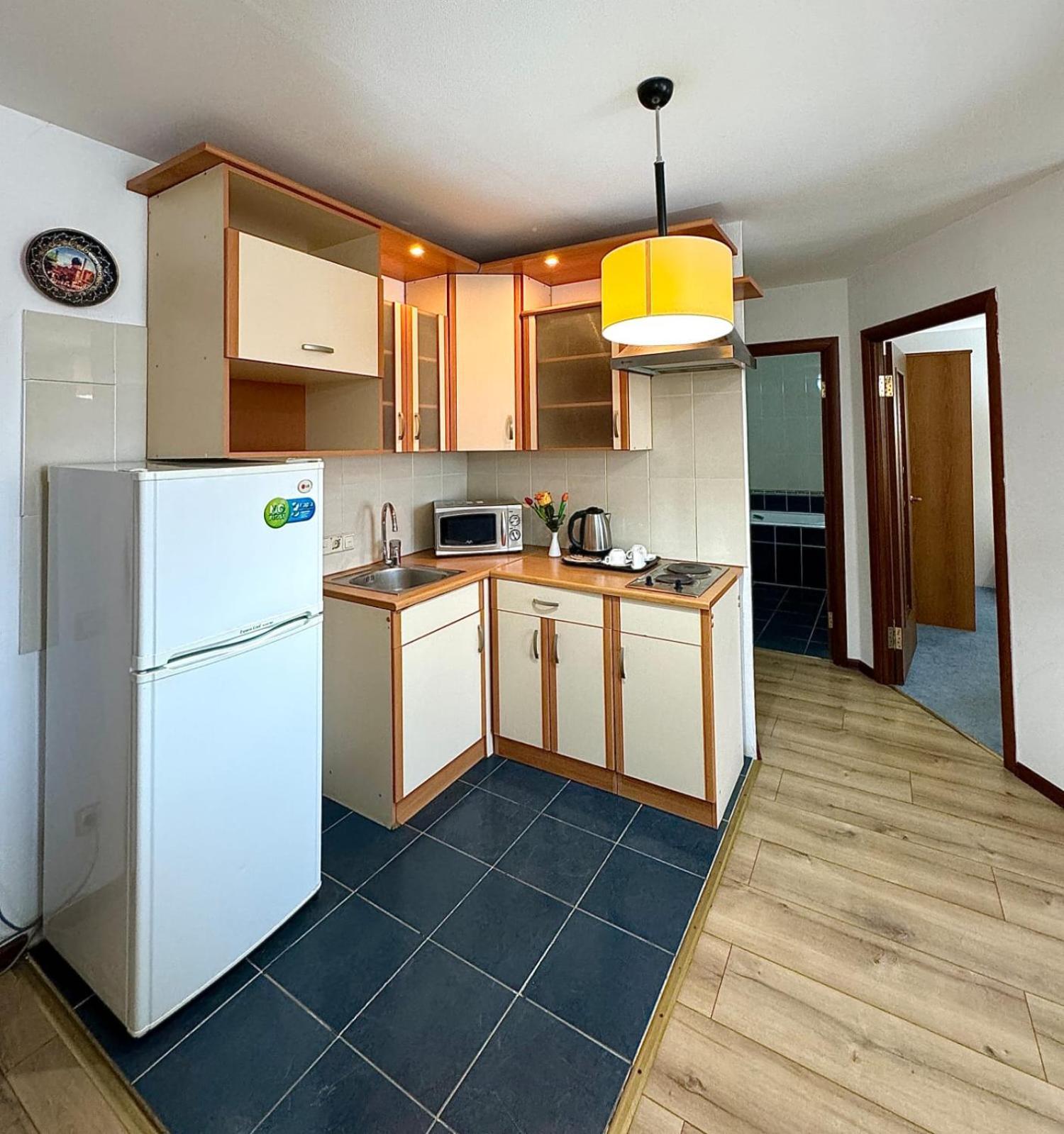 Green Hotel Atyraū Екстериор снимка