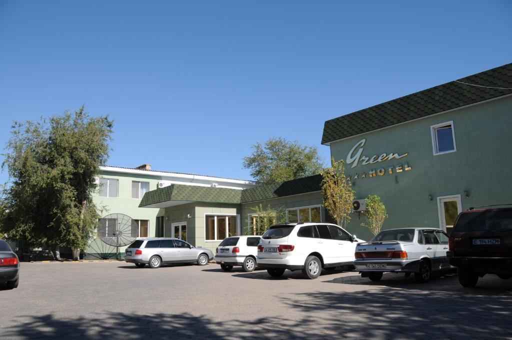 Green Hotel Atyraū Екстериор снимка